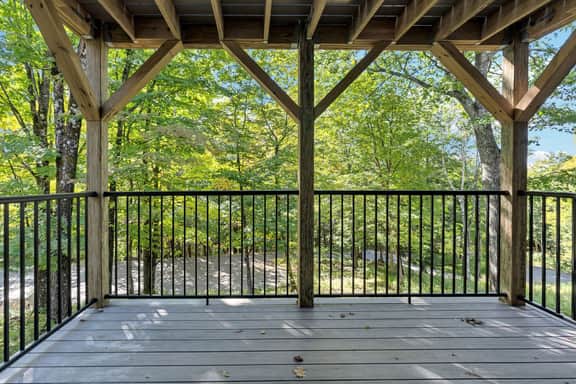 Condo near Ski Hill, Renovated, Kingswood - Image 5