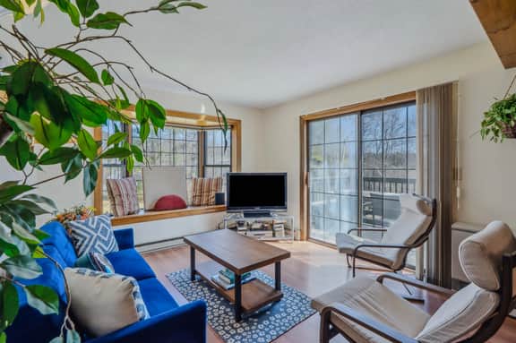 Game Room Condo, Sugar Hill, Pet-Friendly - Image 4