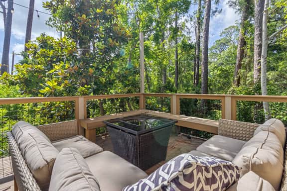 Santa Rosa Home with Private Fire Pit, Near Beach - Image 3