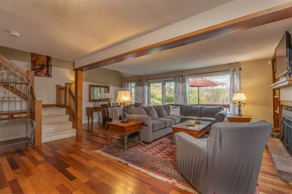 Townhome with Fireplace & Hill Views, Saltbox - Image 2