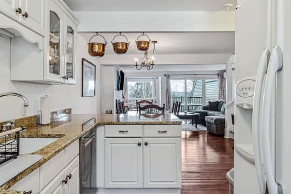 Club Access Condo near Ski Hill, Kingswood - Image 4