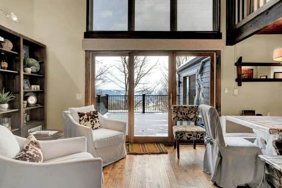 Townhouse, Mountain Views & Ski Access, Kingswood - Image 4