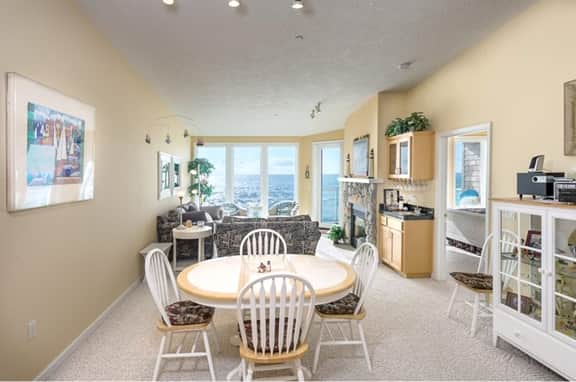 Suite Dreams Condo, Dual King Suites & Pool - Image 3
