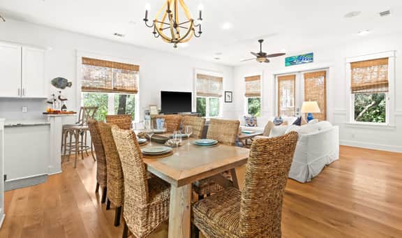 Santa Rosa Home with Private Balcony & Shared Pool - Image 2