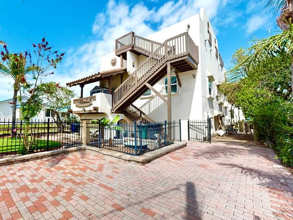 Del Mar Home with Rooftop Deck & Ocean Views - Image 4