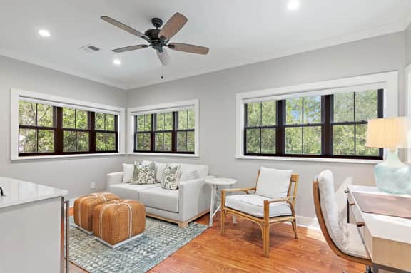 Driftwood Place Cottage with Heated Pool & Beach Access - Image 4