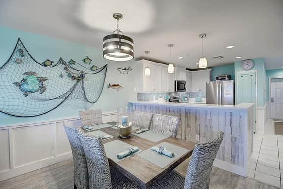 Gulf'n My Life Away, Beachfront Condo & Pool - Image 2