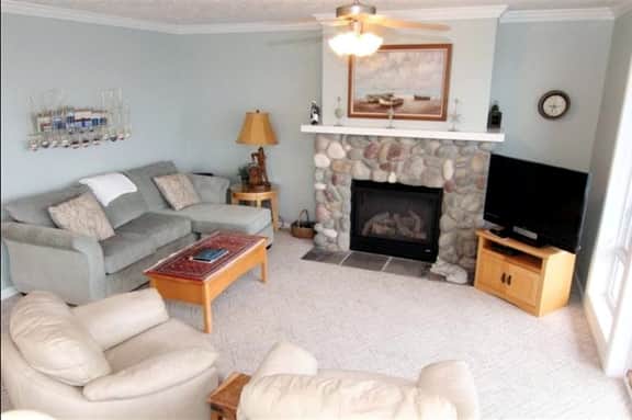 Captains Choice Condo, Panoramic Views & Pool - Image 3
