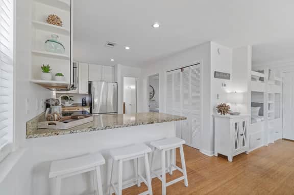 Sea Esta 30A Condo, Steps from Seagrove Beach - Image 3