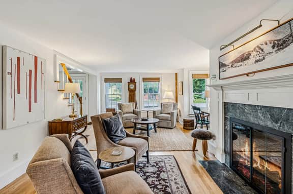 Saskadena Lodge & Little House, Full Property - Image 2