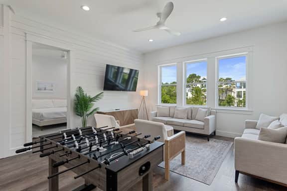 Seagrove Palace with Pool Waterfall, Walk to Beach - Image 4