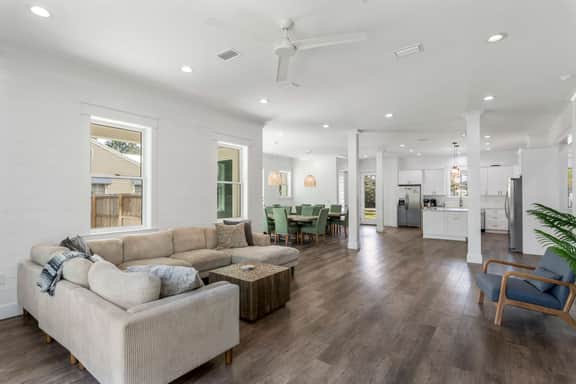 Seagrove Palace with Pool Waterfall, Walk to Beach - Image 3