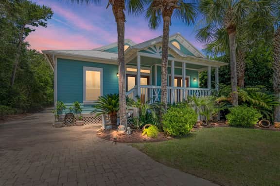 Koko Palms Home with Pool, Carriage House & Cart - Image 2
