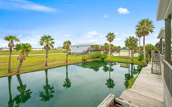 Cameroon Cabana, Pond Views, Pool & Near Beach - Image 5