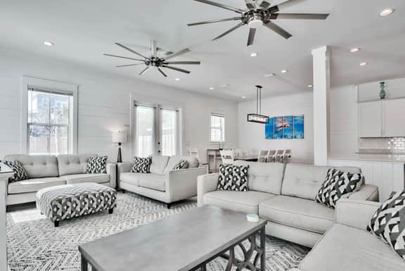 Atlantis Estate with Pool, Walk to Beach & Hot Tub - Image 3