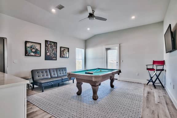 Atlantis Estate with Pool, Walk to Beach & Hot Tub - Image 5