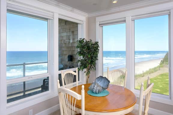 Pacific Pearl Condo, Hot Tub & Panoramic Views - Image 3