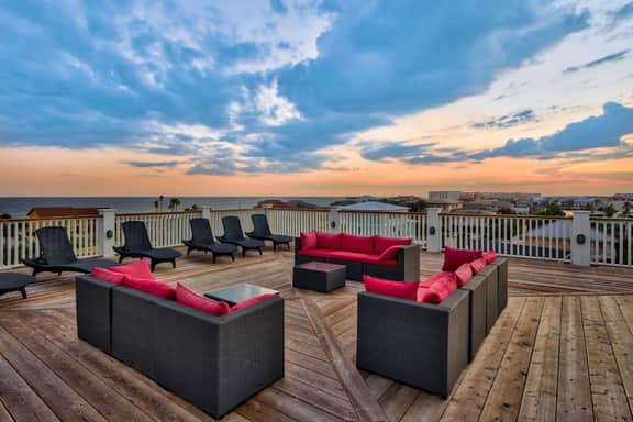 Holiday Isle Home with Heated Pool & Tiki Cruise - Image 4