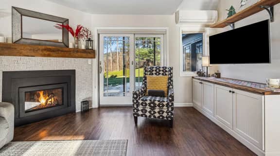 Condo, Fireplace & Hillside Views, Lakeland Village - Image 4