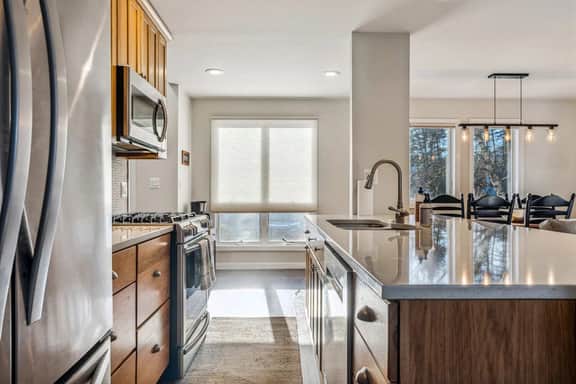 Condo, Fireplace & Hillside Views, Lakeland Village - Image 2