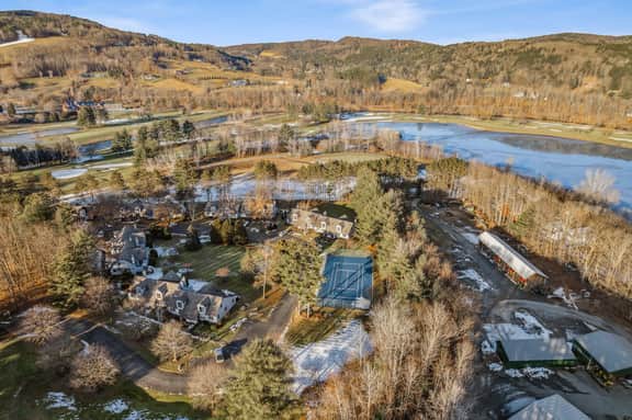 Condo, Fireplace & Hillside Views, Lakeland Village - Image 5
