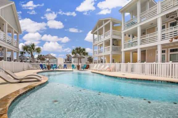 Sunny Side Up, Pool, Balconies & Beach Boardwalk - Image 2