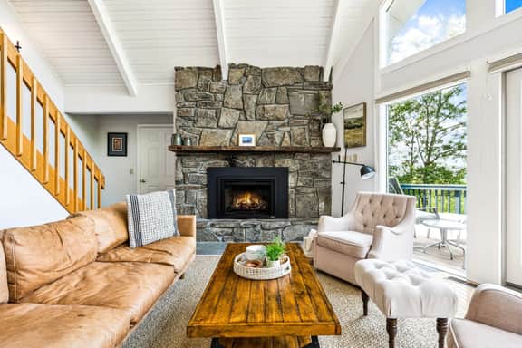 Luxe Mountainside Home with Panoramic Valley Views - Image 3