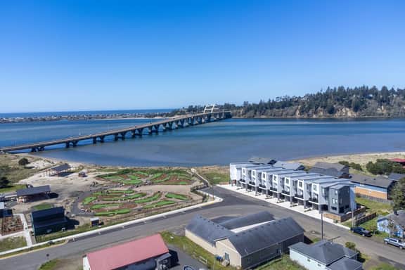 Alsea Bay View Stay + Hot Tub + Easy Walk to Town - Image 2