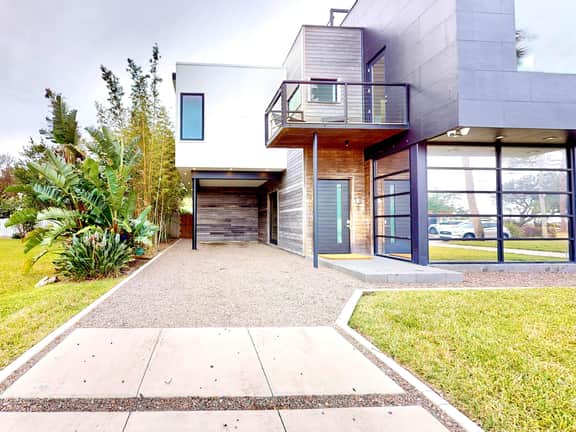 Waterscape Home with Sky Deck, Pool & Spa - Image 3