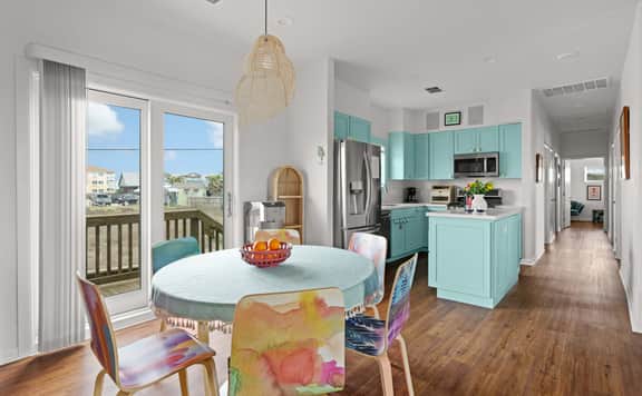 Seaside Cottages, 3 Homes, Pool, Beach & Golf Cart - Image 3