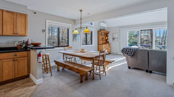 Ski-In/Ski-Out Condo with Big Back Deck, Kingswood - Image 3