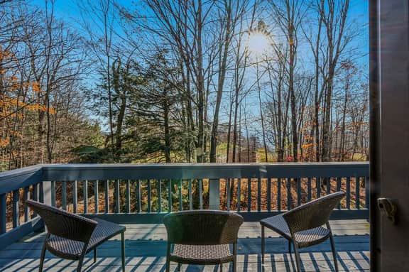 Ski-In/Ski-Out Condo with Big Back Deck, Kingswood - Image 2