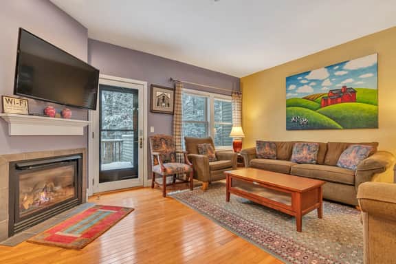 Townhome with Fireplace & Club Access, Vale Village - Image 2