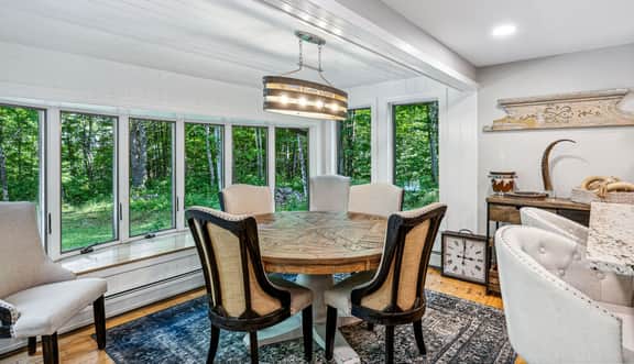 Fox Crossing House with Large Deck & Fire Pit - Image 3
