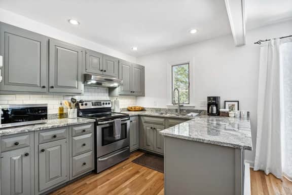 Renovated Condo with Golf Views, Fairway Village - Image 2