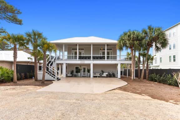 Santa Rosa Home with Pool, Deck & Beach Access - Image 5