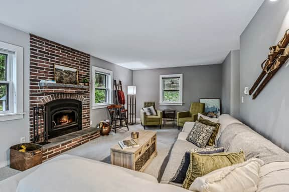 House on Private Acres with Fire Pit, Quechee - Image 2