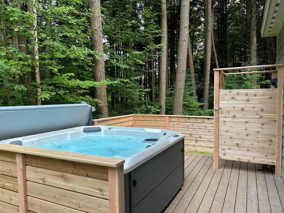 Fairbanks Haven House with Hot Tub & Infrared Sauna - Image 3