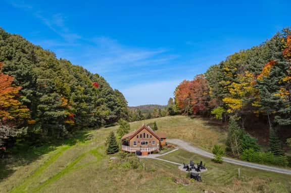 Scenic Ridge Cabin with Sweeping Vermont Views - Image 2