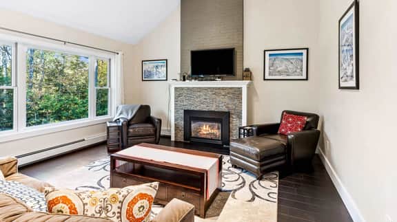 Quechee House with Dream Kitchen & Club Access - Image 2