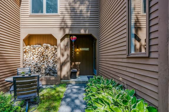 Condo Steps from Lake Pinneo, Fairway Village - Image 5
