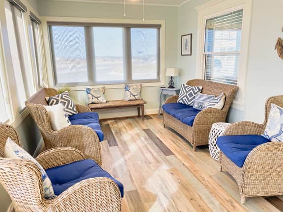 Blue Bay Home, Beachfront with Sunset Views - Image 2