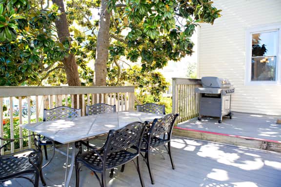 Chesapeake Charm Estate, Two Blocks from the Beach - Image 5