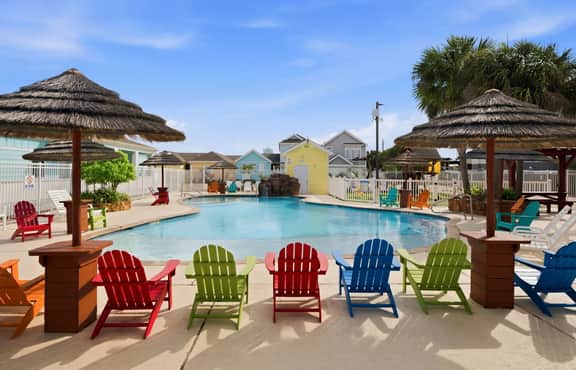 Hemingway House, Resort Pools & Pirate Playground - Image 2
