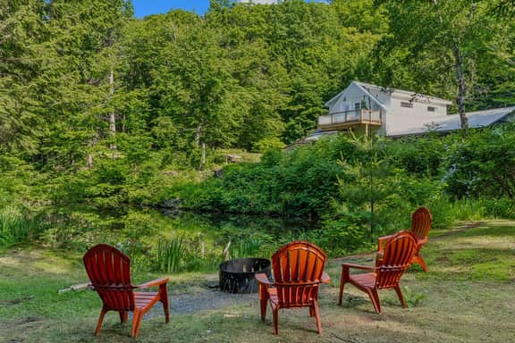 Carriage House with Valley Views, Rock Haven - Image 2