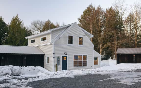 Carriage House with Valley Views, Rock Haven - Image 3