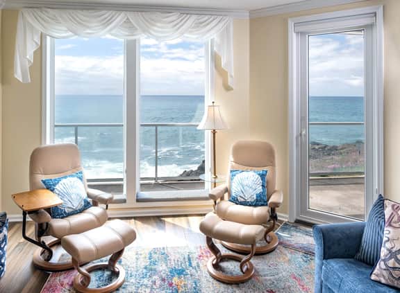 Whale Watch Condo, Oceanside Balcony & Pool - Image 5