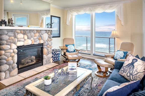 Whale Watch Condo, Oceanside Balcony & Pool - Image 4