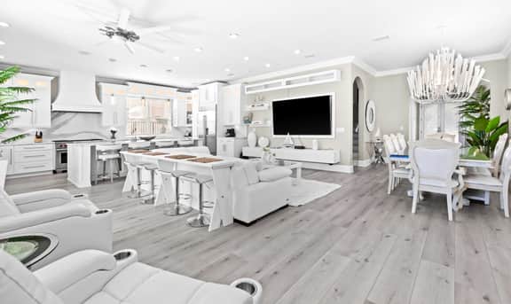 Miramar Beach Home, Pool, Hot Tub & Chef's Kitchen - Image 2