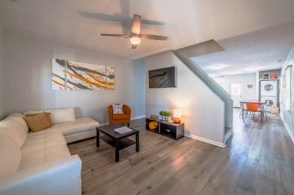 Orange Crush Townhome I, Beach & Pet-Friendly - Image 4